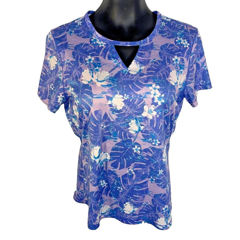 The Reel Legends Freeline Women's M Rashguard Beach Shirt in Purple, Pink, and B